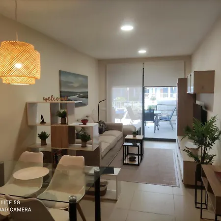Apartamento De Lujo En Primera Linea Playa, Piscina, Tenis, Padel, Gimnasio, Wifi, Garaje * Roquetas de Mar